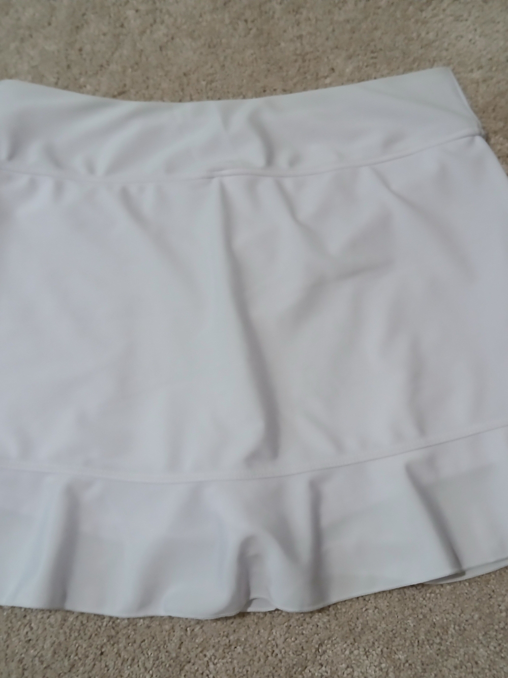 Daci Women's White Athletic Skort with Ruffle Hem Size M NEW